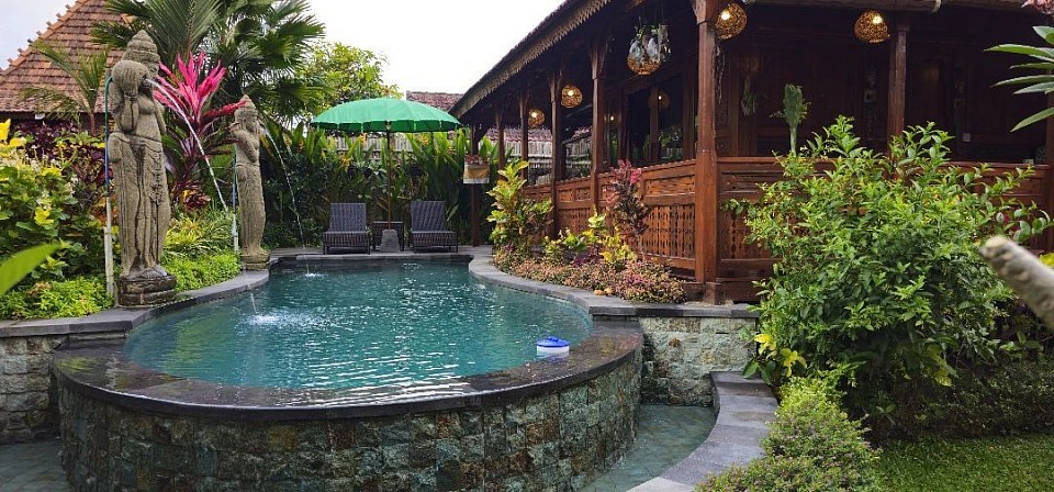private pool