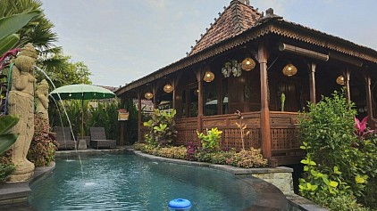 WOODEN HOUSE PRIVATE POOL IN UBUD
